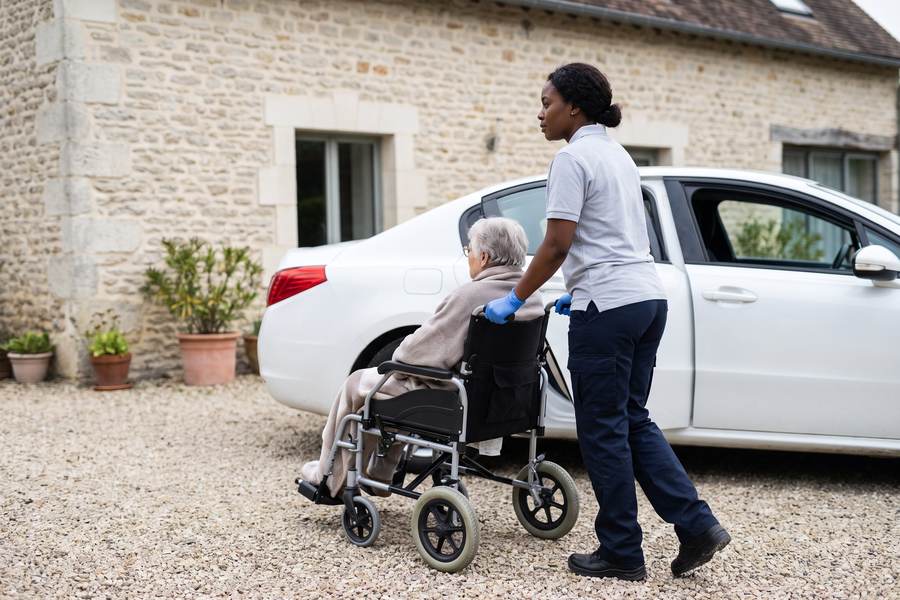 Transport pour consultation — Ambulancier