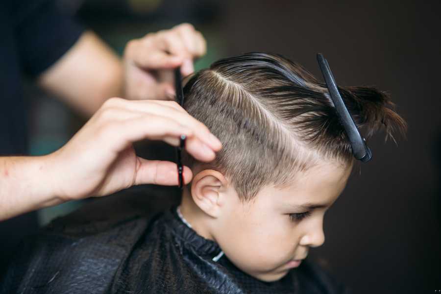 Coupe enfant et adolescent — Coiffeur