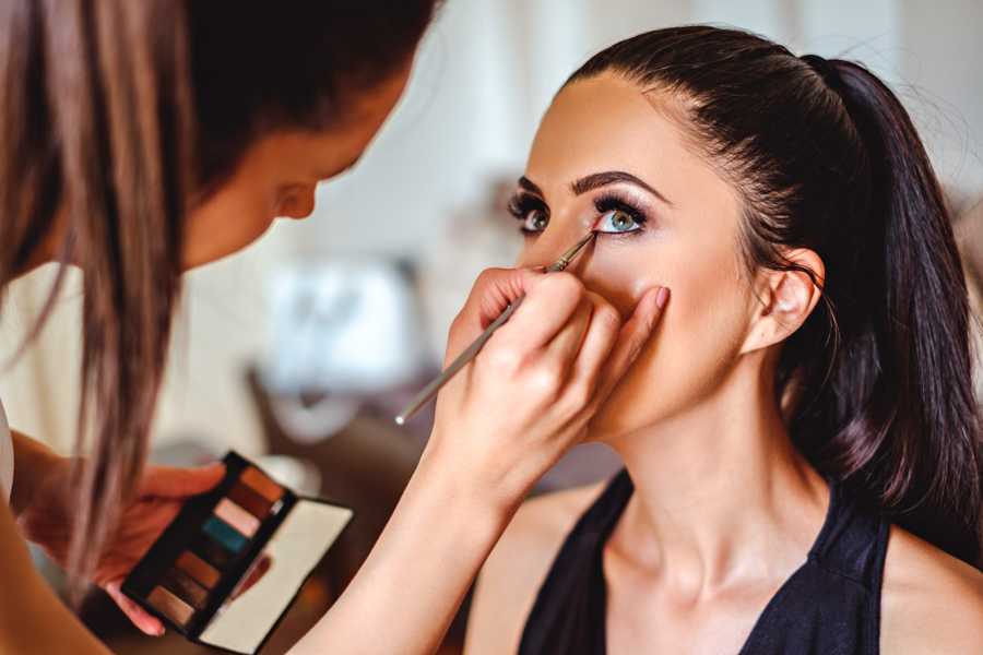 Maquillage — Esthéticienne