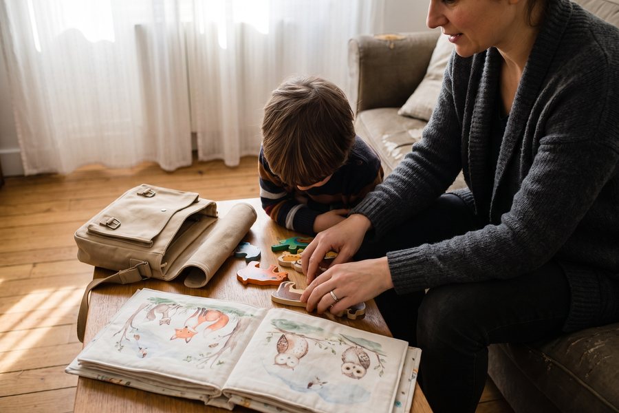 Garde régulière à domicile — Garde d'enfants