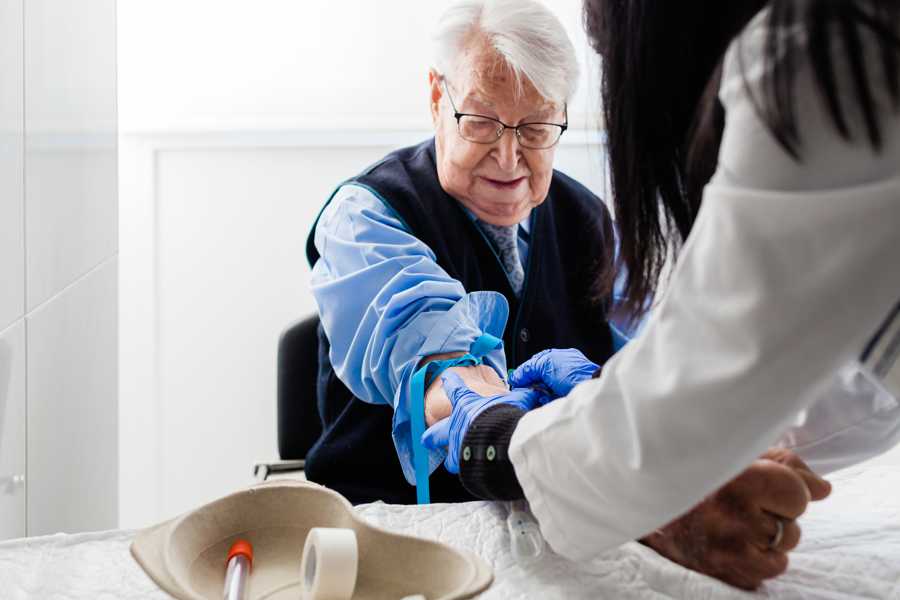 Prélèvements et analyses — Infirmière